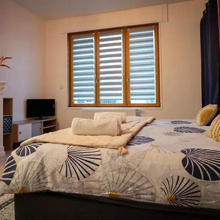 Le Jardin Secret * סנט-אומר